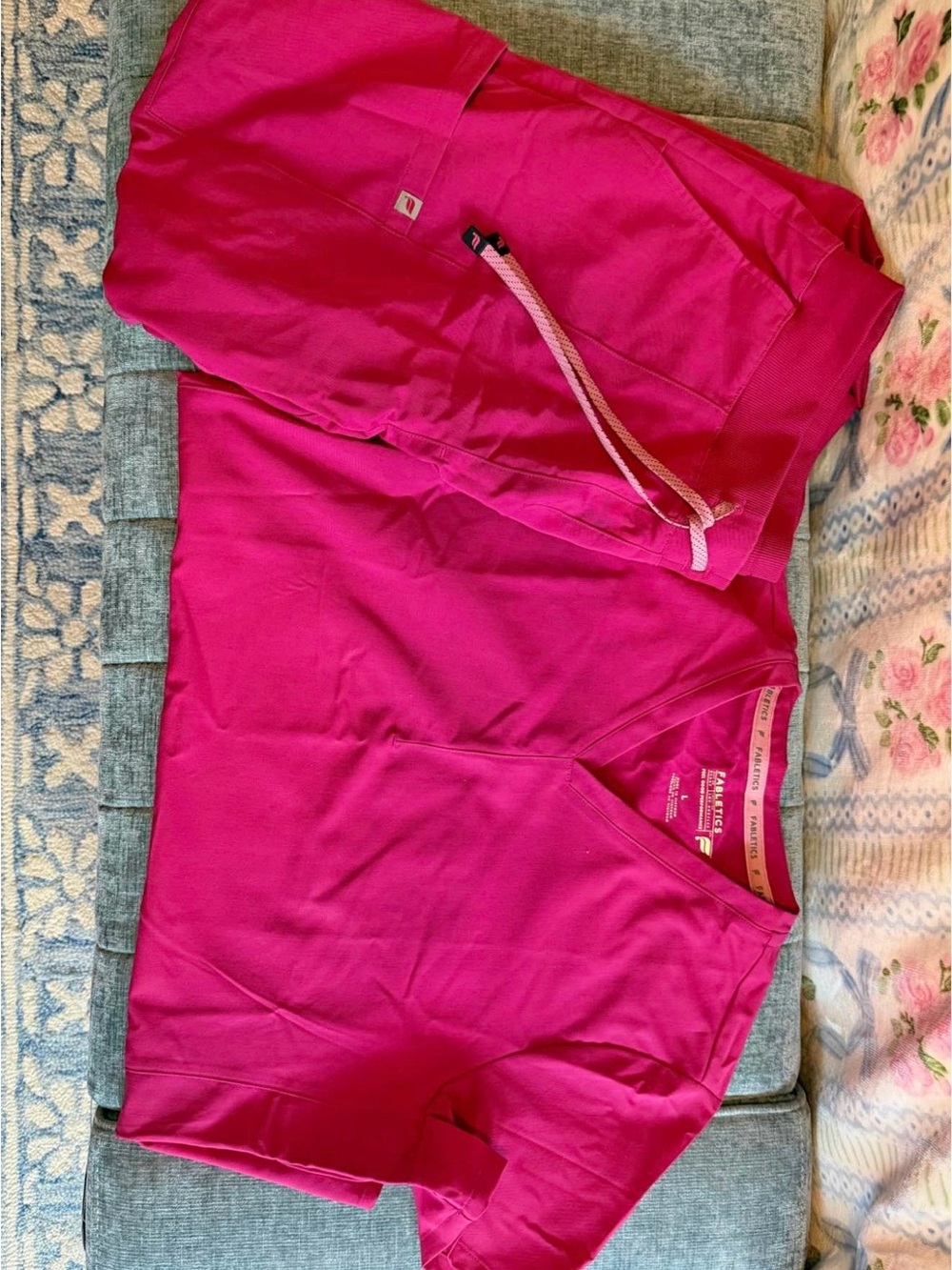 Fabletics Scrub Sets - Women's Large - Excellent Condition
